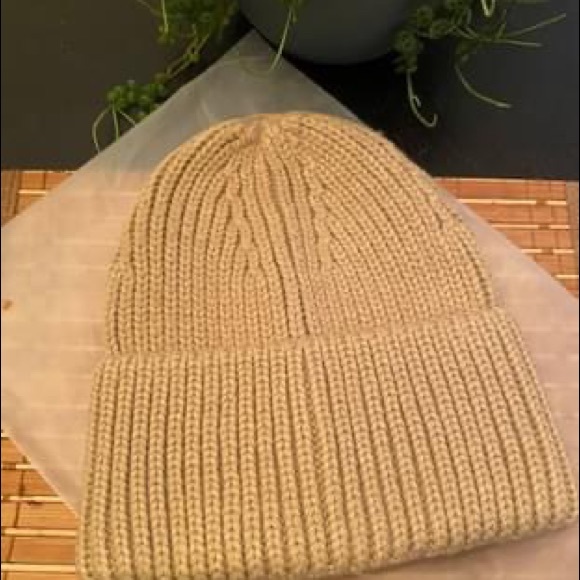Goodthreads Beanie Beige - Picture 2 of 2